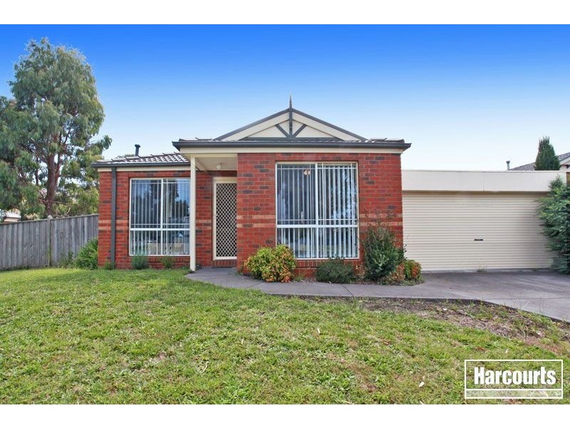 44 Balmoral Way, Pakenham VIC 3810