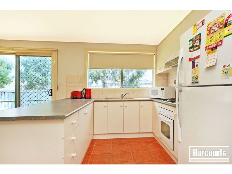 44 Balmoral Way, Pakenham VIC 3810