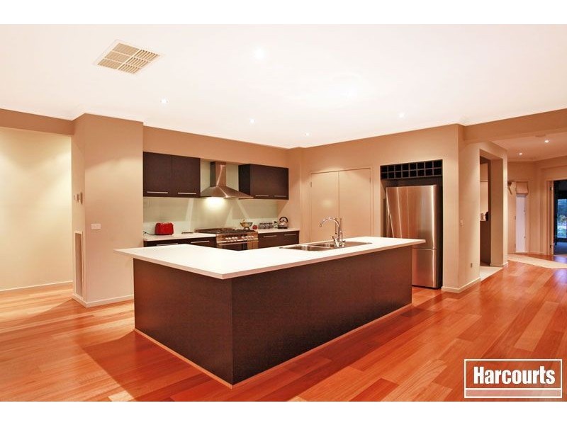 14 Ben Cairn Mews, Pakenham VIC 3810