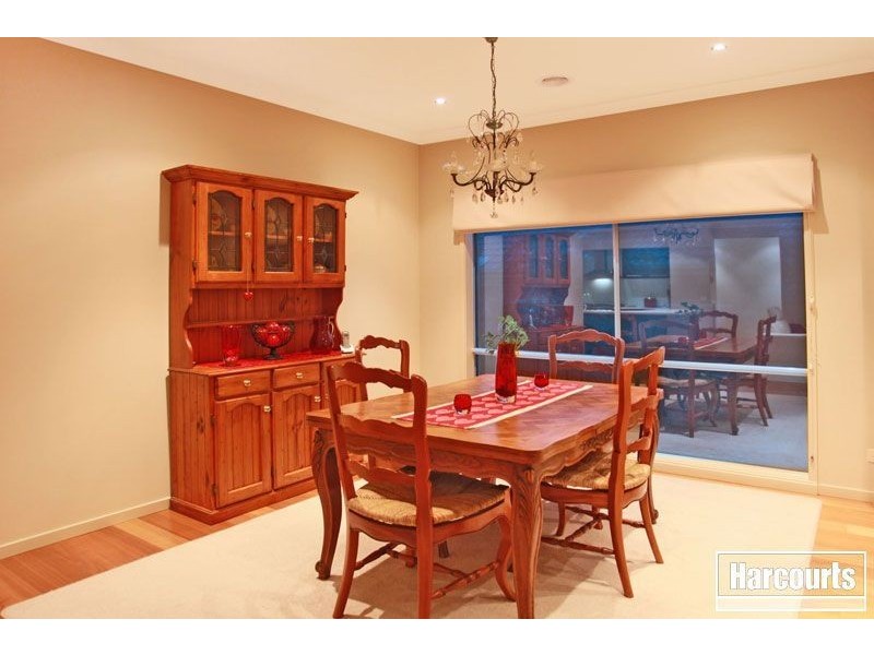 14 Ben Cairn Mews, Pakenham VIC 3810