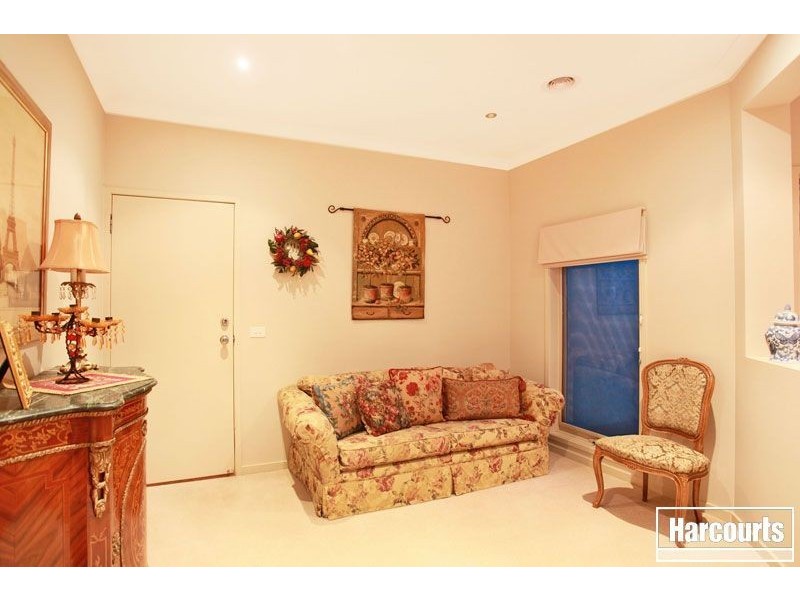 14 Ben Cairn Mews, Pakenham VIC 3810