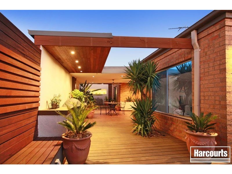 14 Ben Cairn Mews, Pakenham VIC 3810