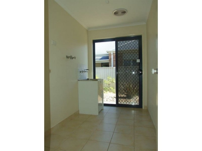 1 Latrobe Avenue, Pakenham VIC 3810