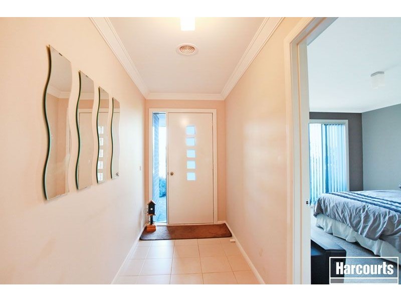 124 Windermere Blvd, Pakenham VIC 3810