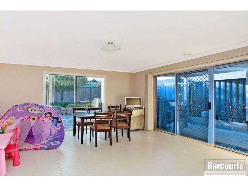 124 Windermere Blvd, Pakenham VIC 3810