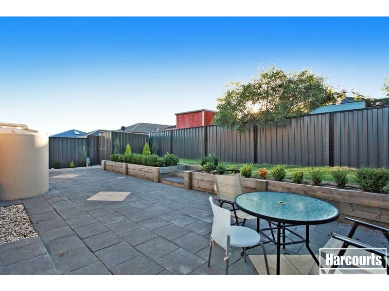 124 Windermere Blvd, Pakenham VIC 3810