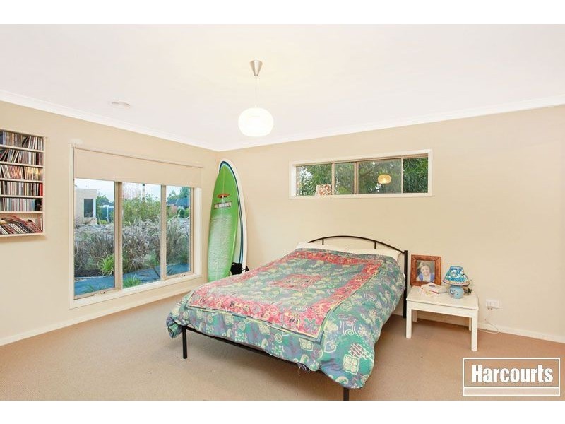 4 Cinnamon Link, Pakenham VIC 3810