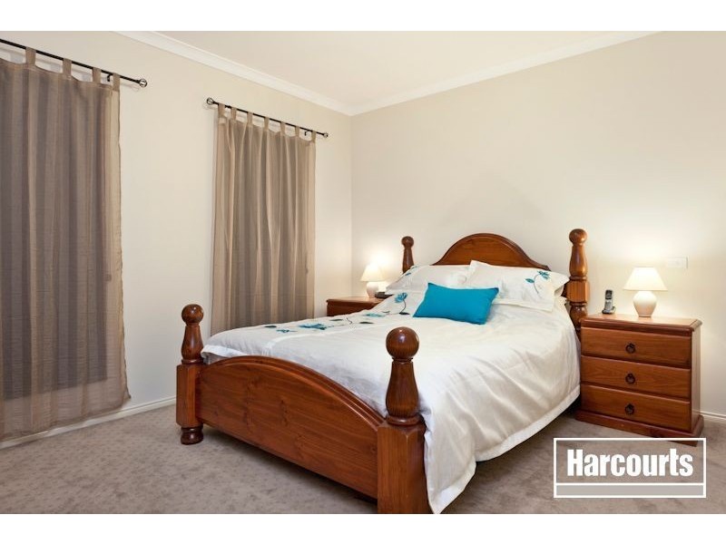 48 Banjo Paterson Drive, Pakenham VIC 3810