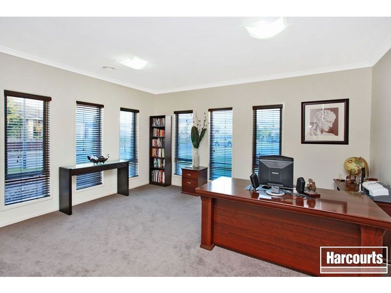 6 Bittern Link, Pakenham VIC 3810