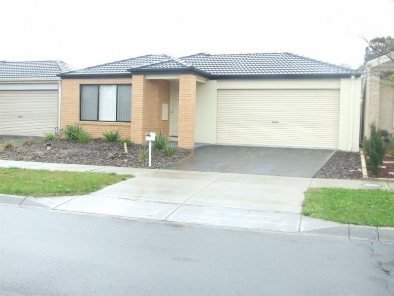 66 Tipperary Cct, Pakenham VIC 3810
