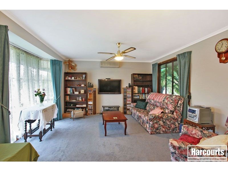 10 Pommel Street, Pakenham VIC 3810