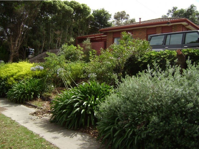 143 Duncan Drive, Pakenham VIC 3810