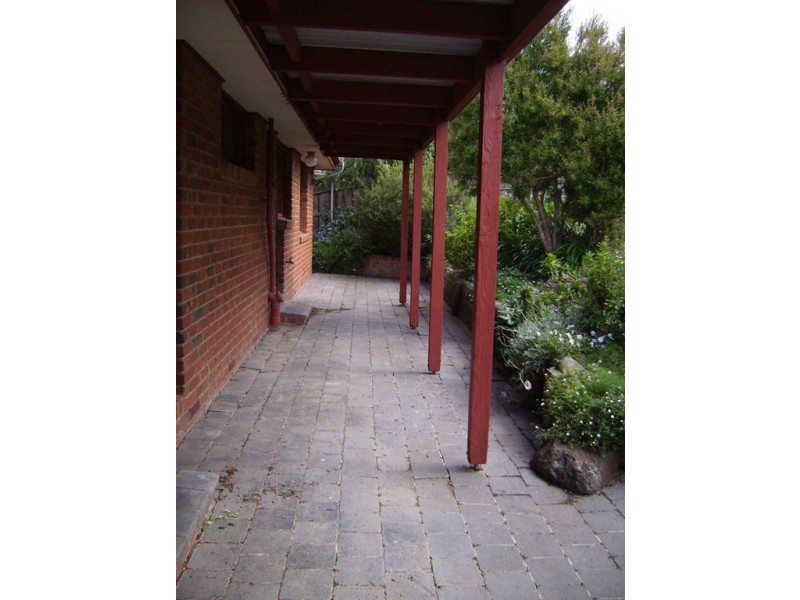 143 Duncan Drive, Pakenham VIC 3810