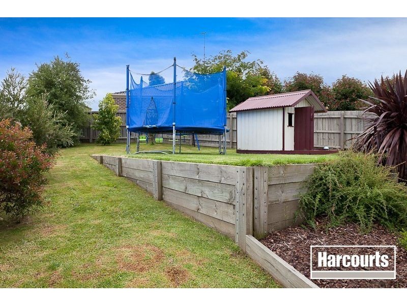 4 Nicola Court, Pakenham VIC 3810