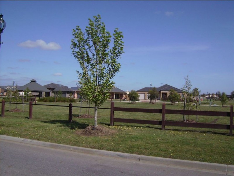 Lot 1051 Winneke Way, Pakenham VIC 3810