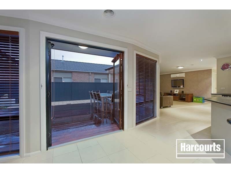 30 Blackwood Drive, Pakenham VIC 3810