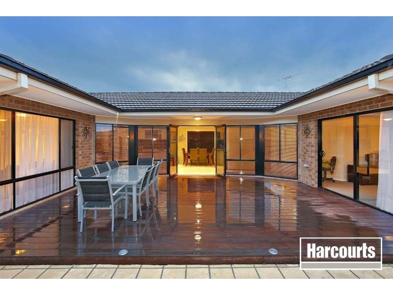 30 Blackwood Drive, Pakenham VIC 3810