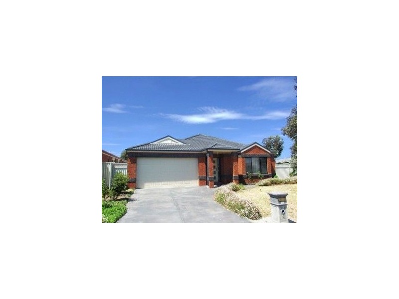 9 Wonboyn Close, Pakenham VIC 3810