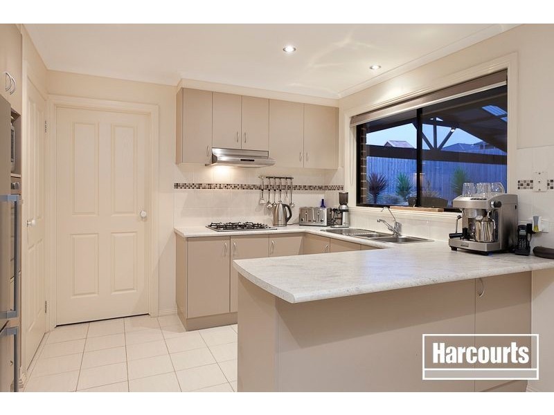 21 Swampgum Close, Pakenham VIC 3810