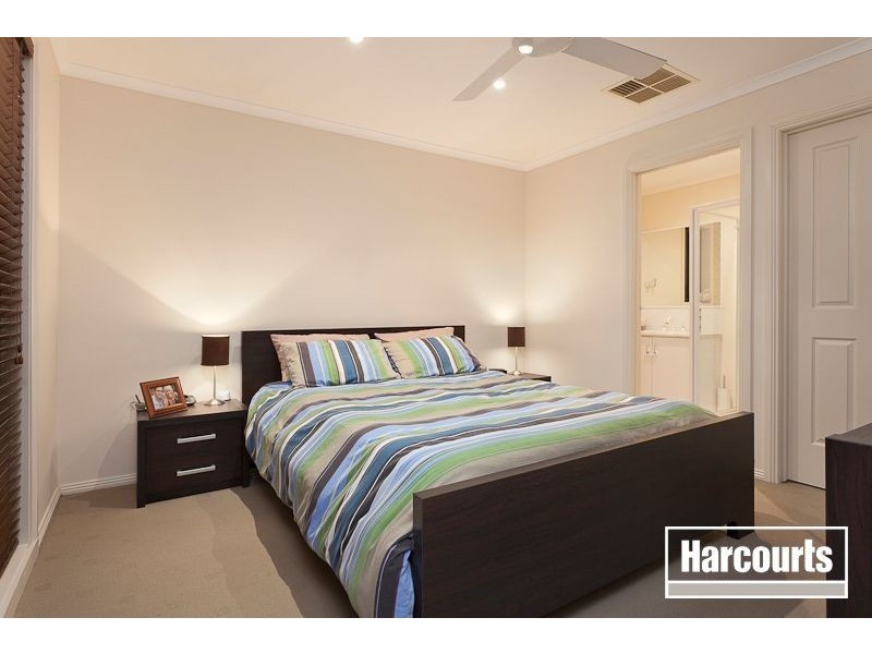 21 Swampgum Close, Pakenham VIC 3810