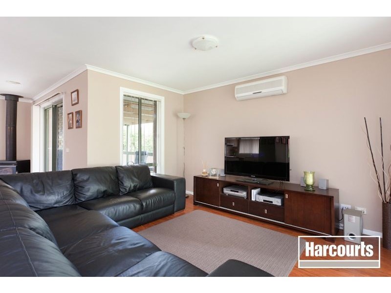 16 Jamie Court, Pakenham VIC 3810