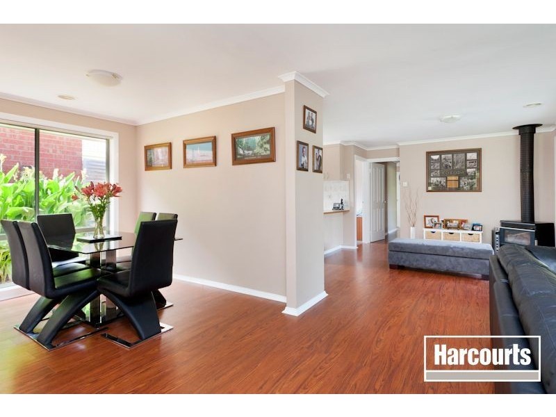 16 Jamie Court, Pakenham VIC 3810