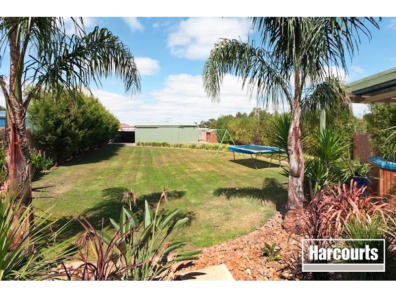 16 Jamie Court, Pakenham VIC 3810