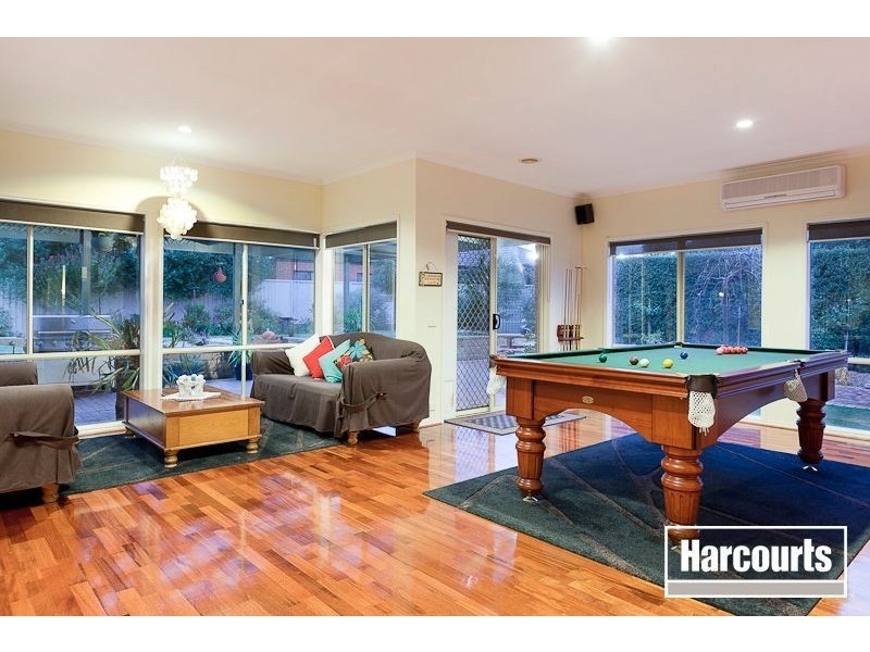 3 St. Leonards Way, Pakenham VIC 3810