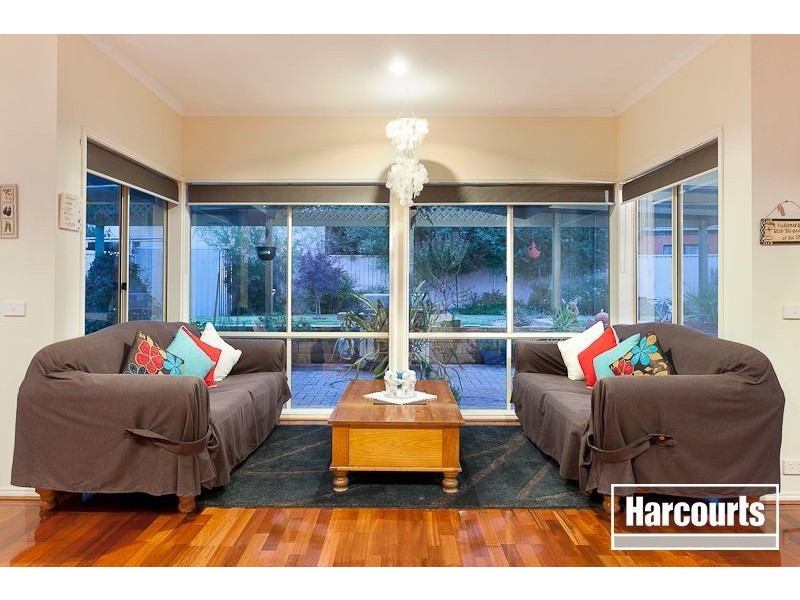 3 St. Leonards Way, Pakenham VIC 3810