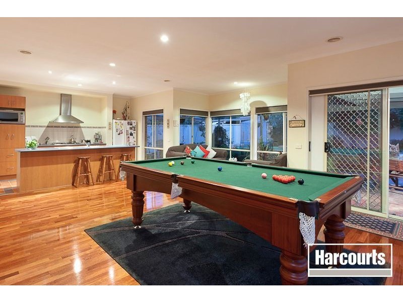 3 St. Leonards Way, Pakenham VIC 3810