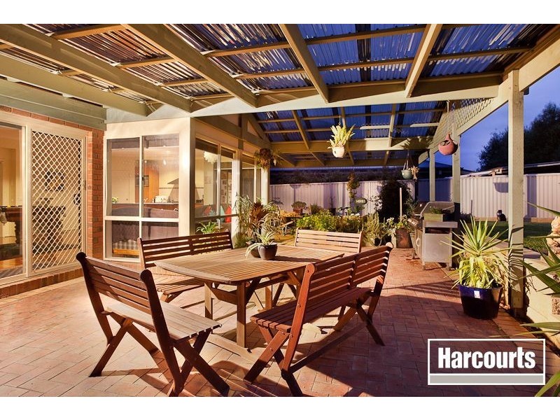 3 St. Leonards Way, Pakenham VIC 3810