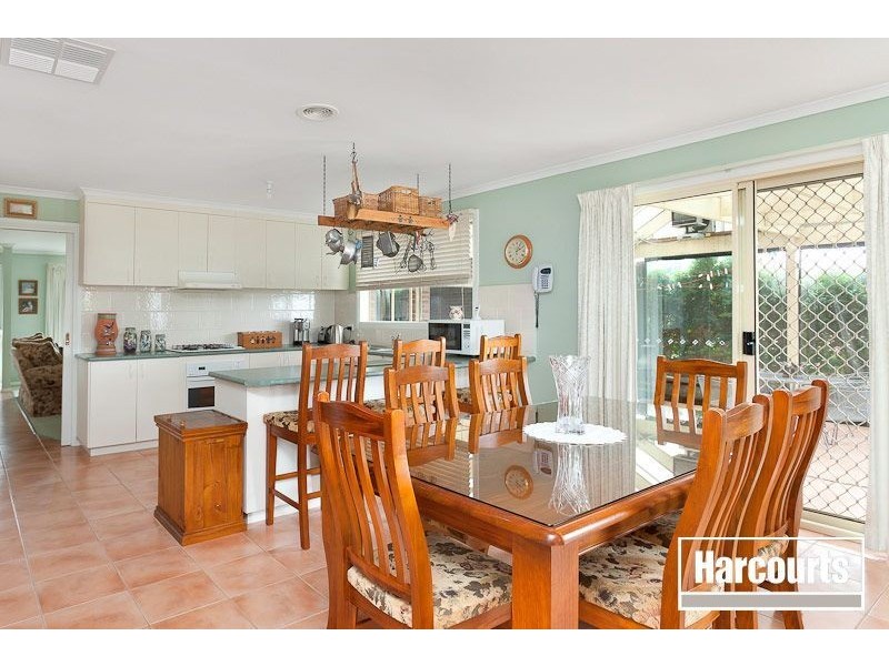 3 Earle Close, Pakenham VIC 3810