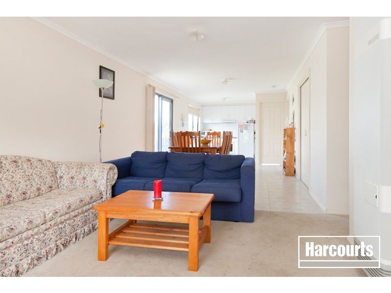 19 Meaby Drive, Pakenham VIC 3810