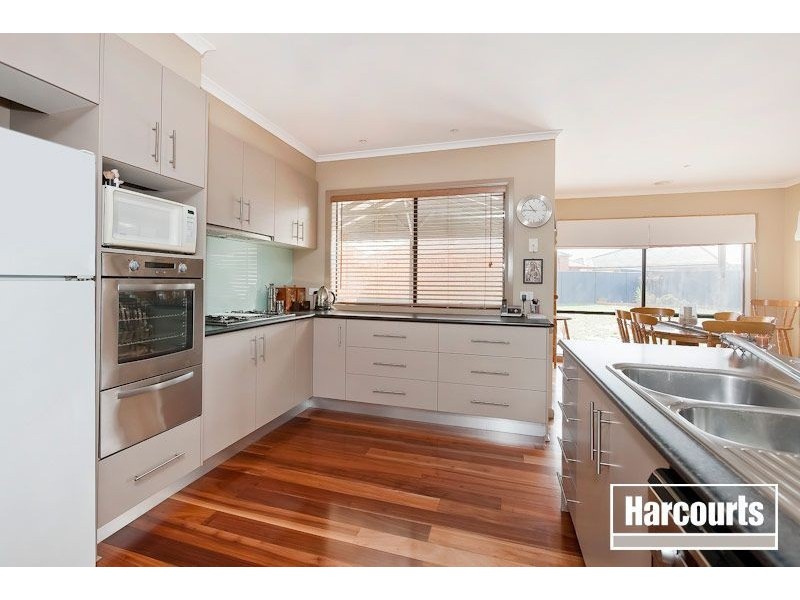 12 Ironbark Circuit, Pakenham VIC 3810