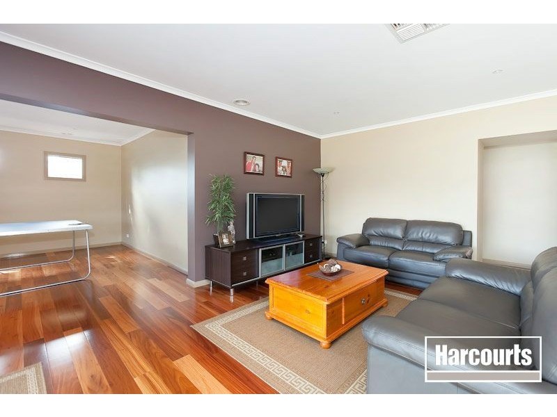 12 Ironbark Circuit, Pakenham VIC 3810