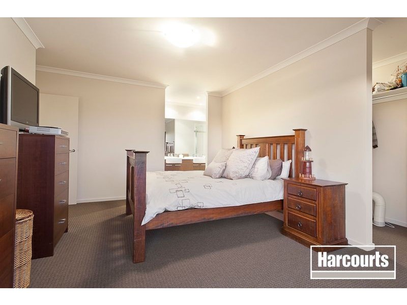 17 Kilburn Place, Pakenham VIC 3810