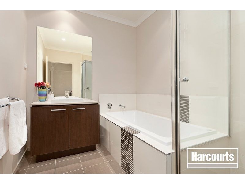 17 Kilburn Place, Pakenham VIC 3810