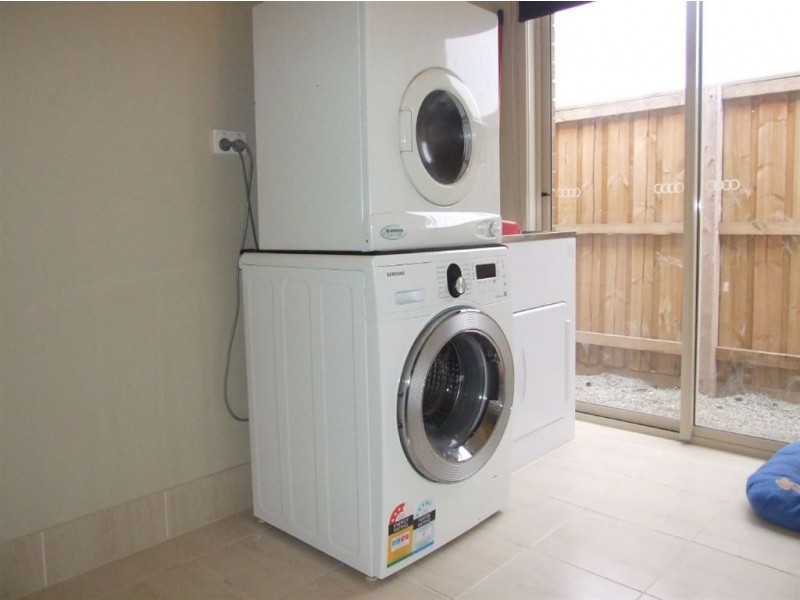 3 Melrose Street, Pakenham VIC 3810