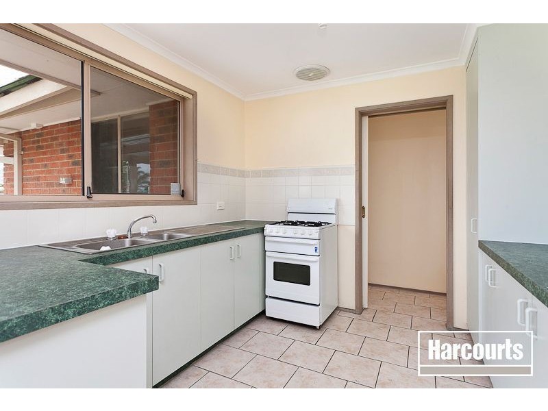 7 Montclaire Court, Pakenham VIC 3810