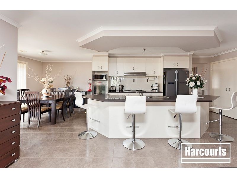 2 Mikasa Place, Pakenham VIC 3810