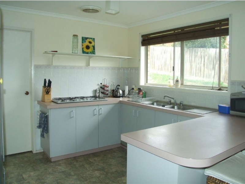 6 Angus Court, Pakenham VIC 3810