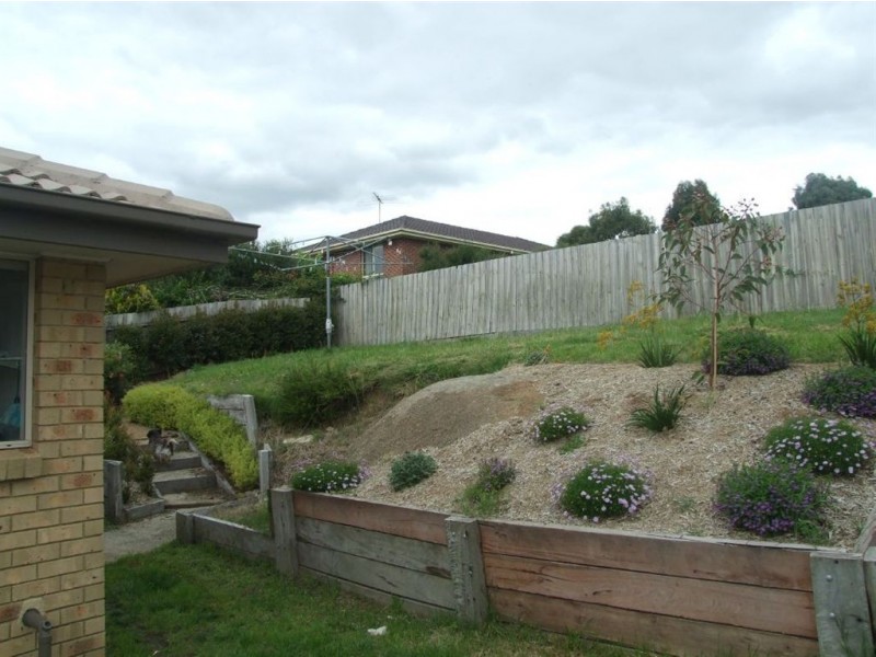 6 Angus Court, Pakenham VIC 3810