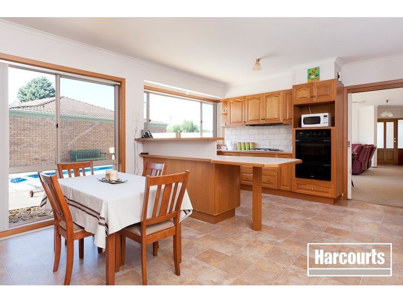 2 Ann Crescent, Pakenham VIC 3810