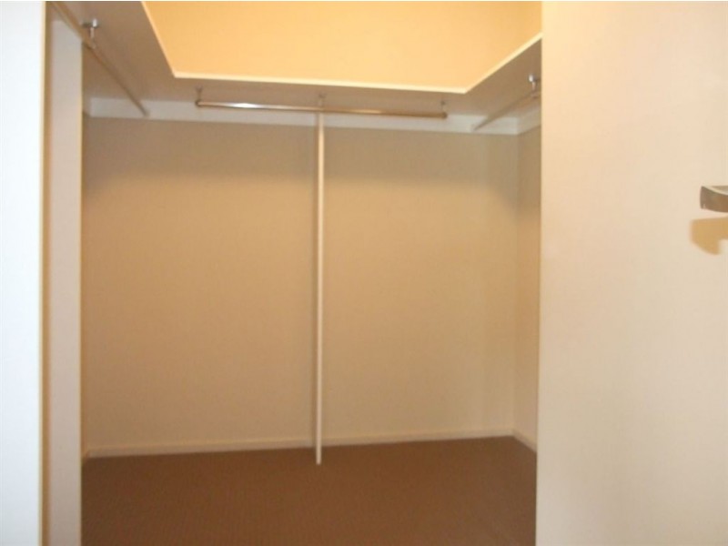 11 Lucerne Cct, Pakenham VIC 3810