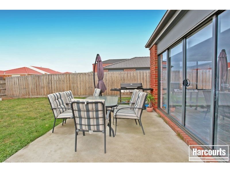 34 Freeman Drive, Pakenham VIC 3810