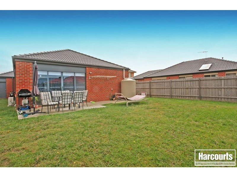 34 Freeman Drive, Pakenham VIC 3810