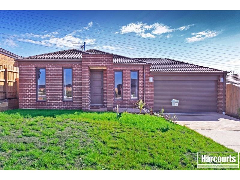33 Ayesha Rise, Pakenham VIC 3810