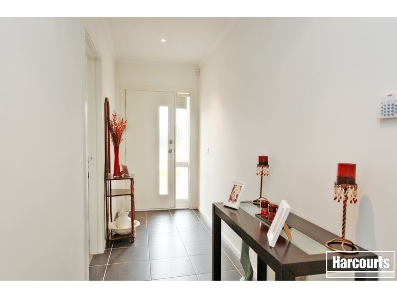 9 Elderberry Way, Pakenham VIC 3810