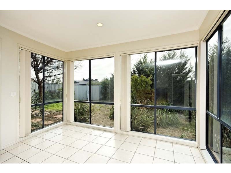 78 Oaklands Way, Pakenham VIC 3810