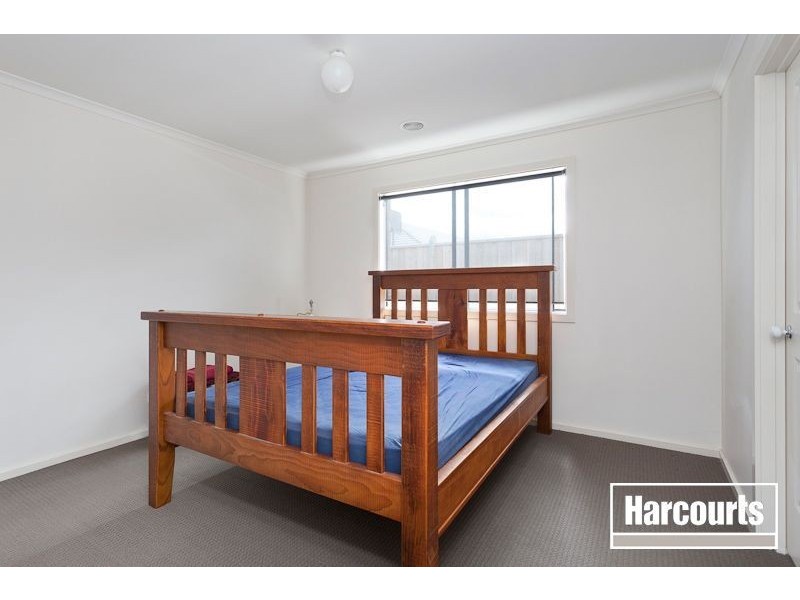 4 Lisa Avenue, Pakenham VIC 3810